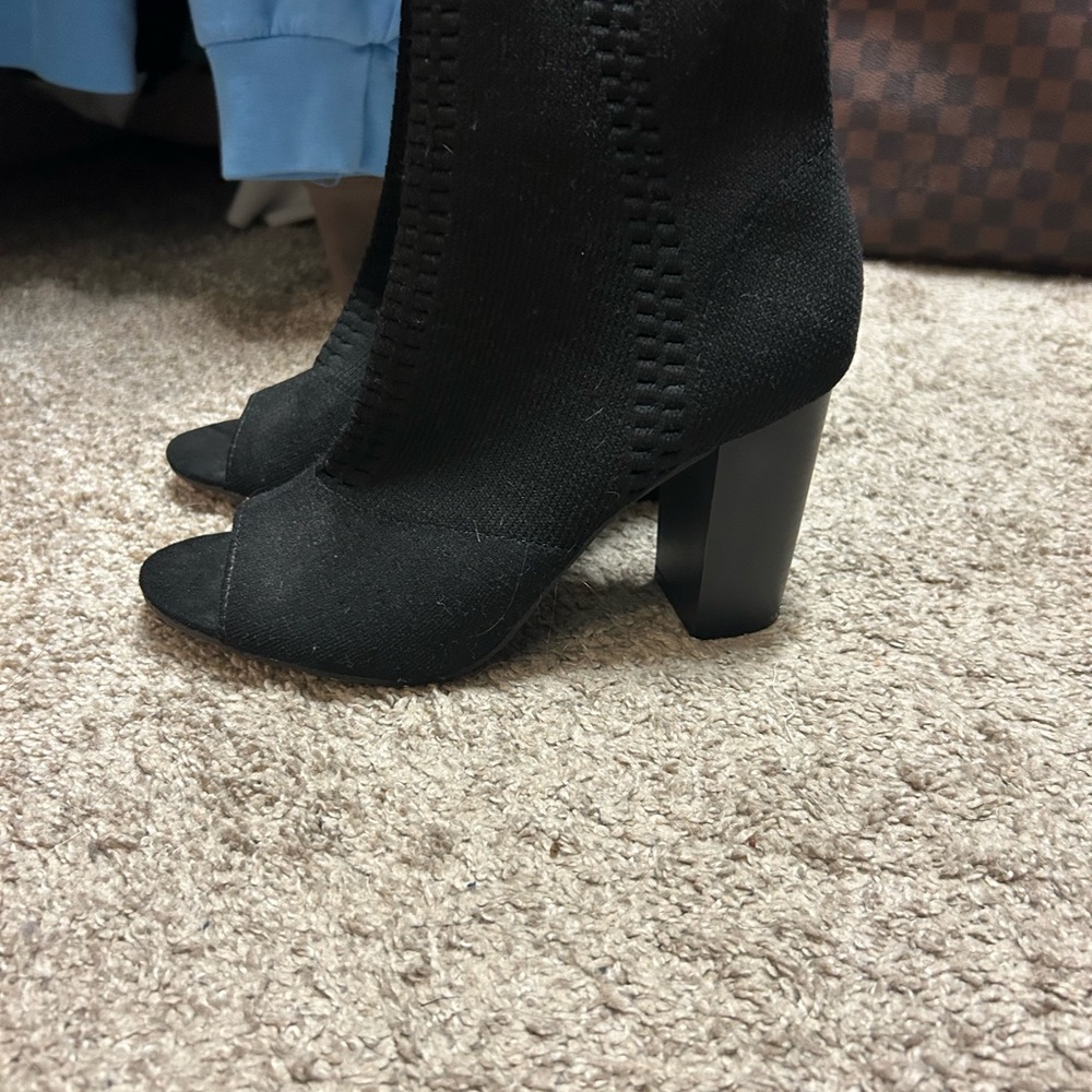 Elegant Black Women's Heeled Boots